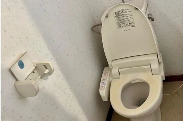 トイレのリフォーム前